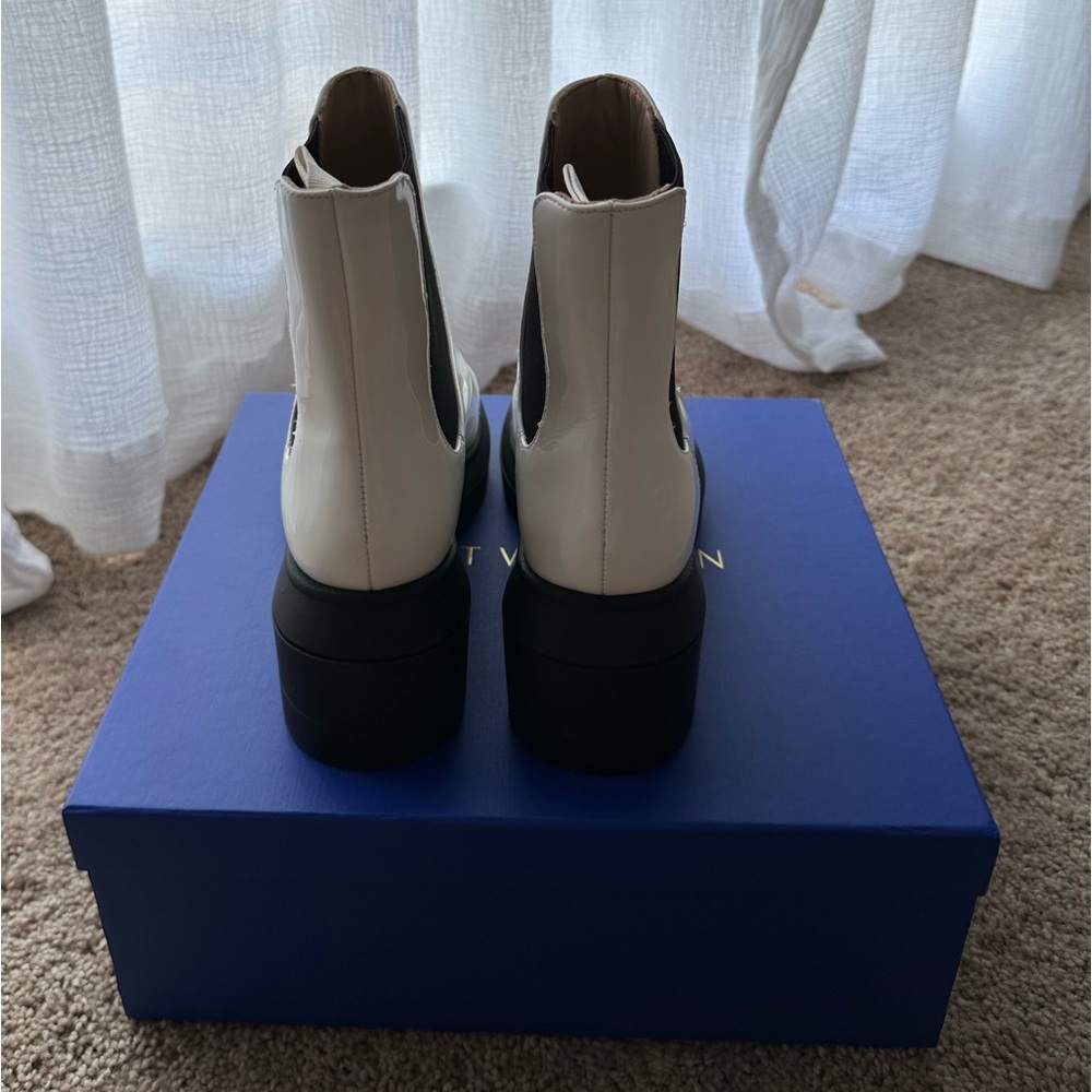 Stuart Weitzman Chelsea White Boots / Booties - Picture 8 of 8